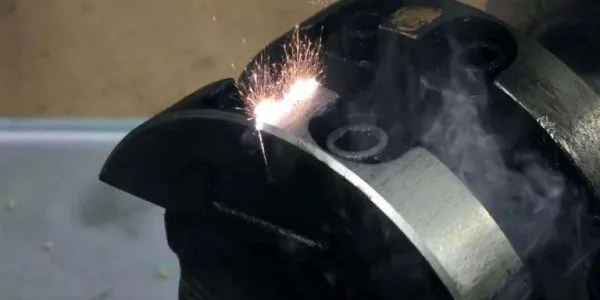 fiber-laser-cleaning-machines-paint-removal