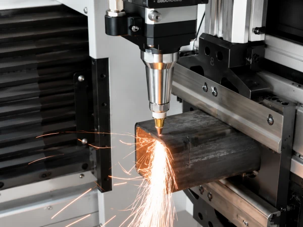 Fiber laser tube cutter for cutting square tubes